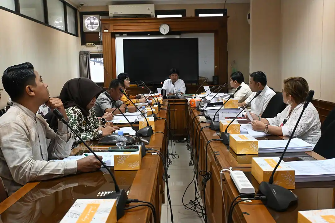 Mengawal Harga & Hidupkan Pasar: Komisi B DPRD Dorong Transformasi Ekonomi Rakyat